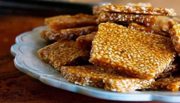 طرز تهیه سوهان کنجدی طرز تهیه سوهان کنجدی