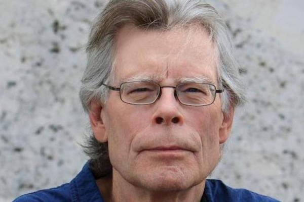 مصاحبه با استیون کینگ، آقای وحشت کتاب هایش را چطور می نویسد؟