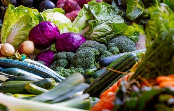 21 سبزی کم کربوهیدرات که برای سلامتی بیشتر باید بخورید