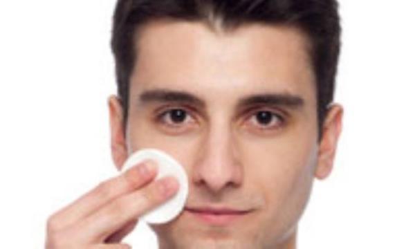 بعد از چهل سالگی، هر کس مسئول صورت خودش است! بعد از چهل سالگی، هر کس مسئول صورت خودش است!