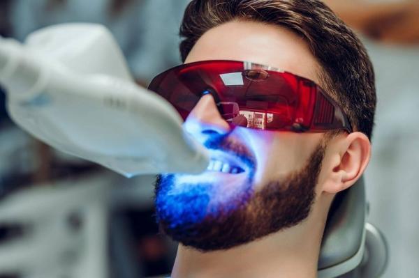 سفید کردن دندان: انواع روش های سفید کردن دندان