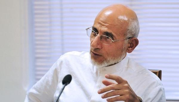 قیمت بازاری خودرو 50 درصد بیش از کارخانه است، برخی مردم برای قیمت بازاری خودرو 50 درصد بیش از کارخانه است، بعضی مردم برای حفظ قدرت خرید پول خودرو می خرند