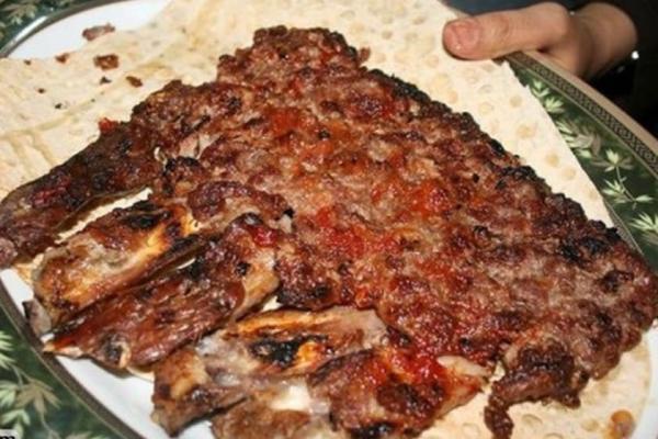 دنده کباب کرمانشاه در آستانه ثبت ملی شدن دنده کباب کرمانشاه در آستانه ثبت ملی شدن