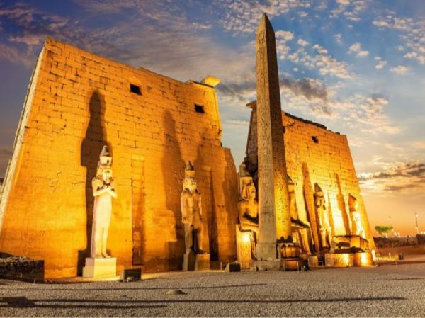 معبد اقصر: سفری باشکوه به قلب تمدن مصر باستان